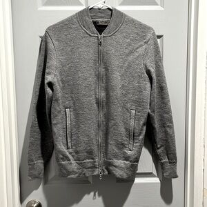 G-FORE zipper knit jacket.